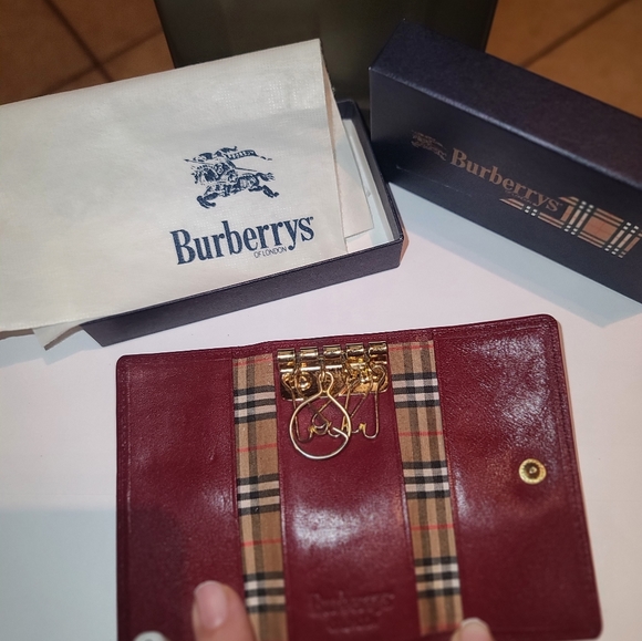Burberry 4 key ring holder - Picture 2 of 4